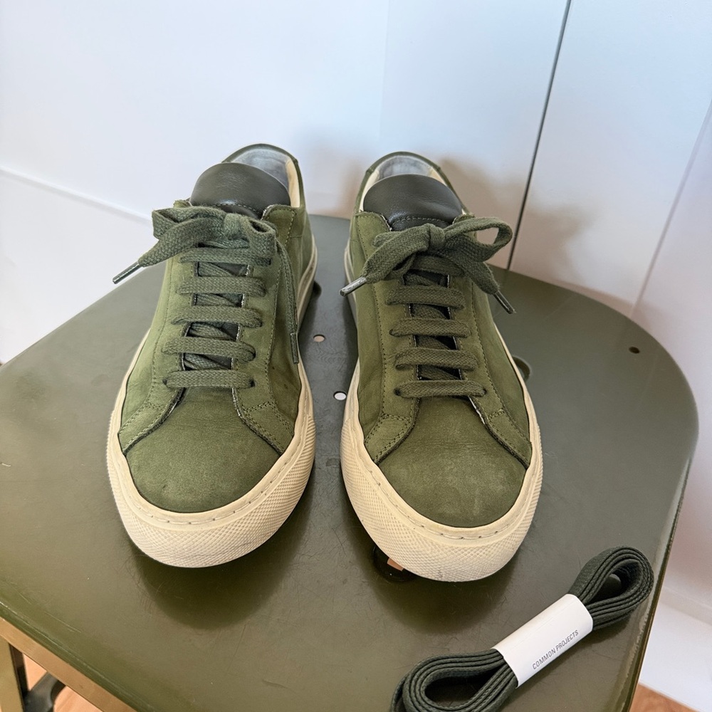 Common Projects Women’s Olive Green Nubuck Achilles Low - Picture 2 of 5
